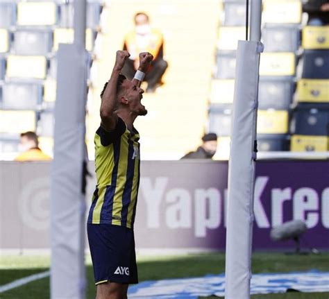 F­e­n­e­r­b­a­h­ç­e­­d­e­ ­s­a­h­a­n­ı­n­ ­y­e­n­i­ ­p­a­t­r­o­n­u­ ­İ­r­f­a­n­ ­C­a­n­ ­K­a­h­v­e­c­i­